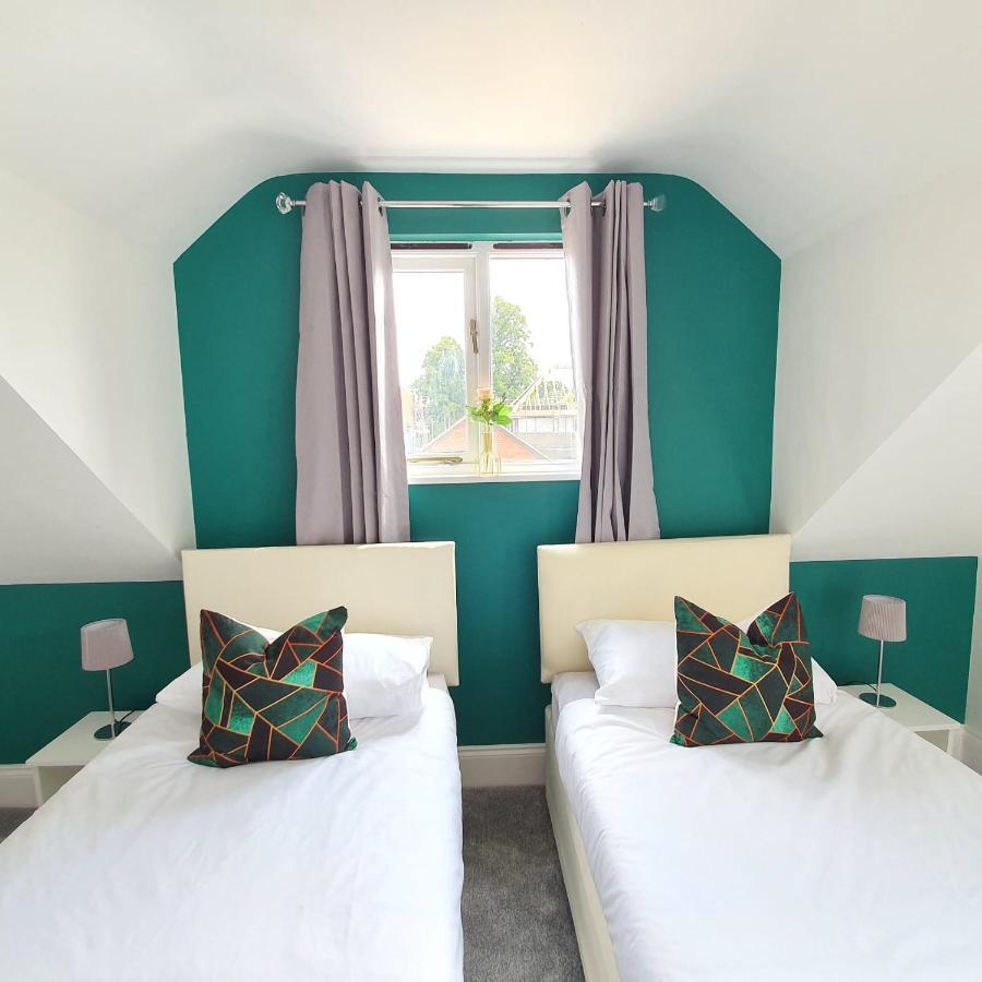 Spacious Beautiful And Warm Cottage With Parking Челмсфорд Екстер'єр фото